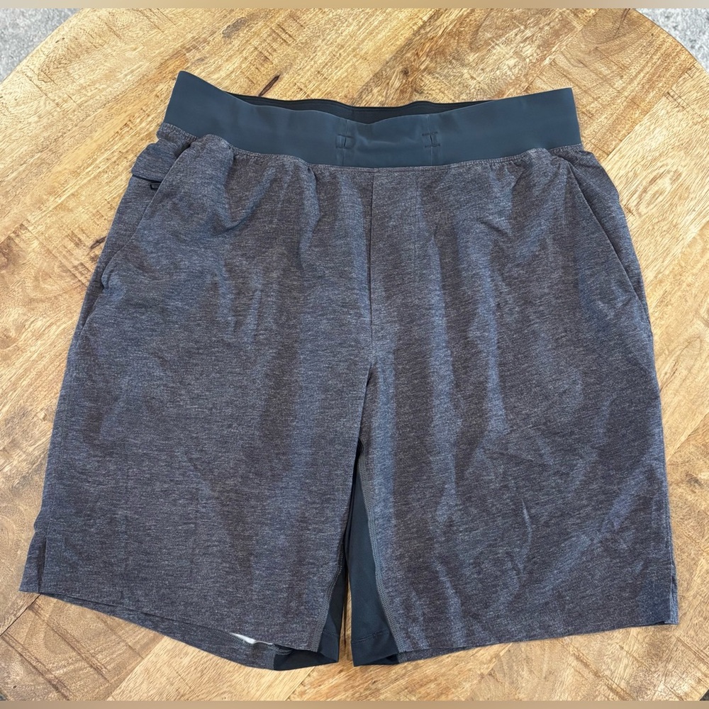 Lululemon T.H.E. Short 9” Inseam Linerless Gray Athletic Mens Size M